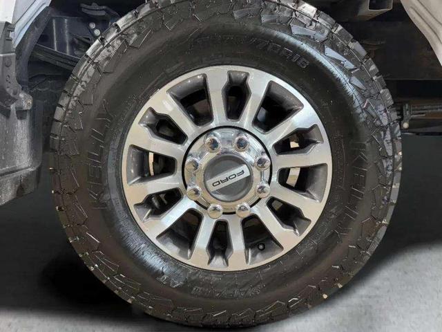 Photo of 2022 Oxford White Ford F-250