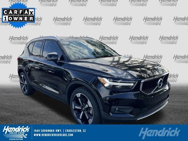 2022 Volvo XC40