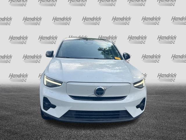 Photo of 2023 Crystal White Metallic Volvo C40 Recharge Pure Electric