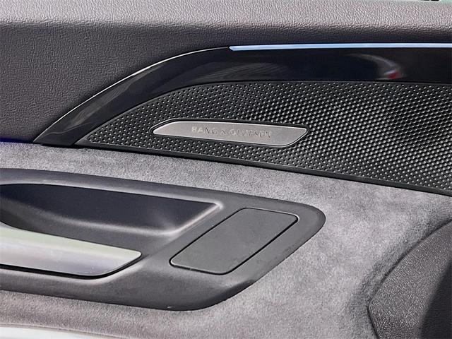 Photo of 2025 Tambora Gray Metallic Audi SQ5