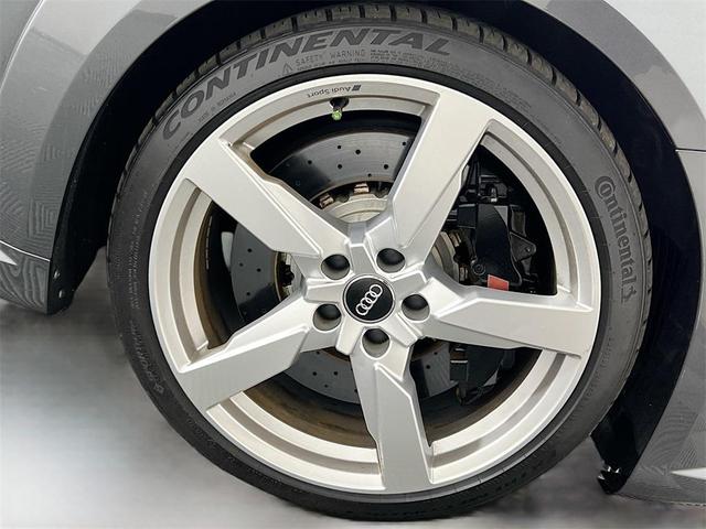 Photo of 2018 Daytona Gray Pearl Effect Audi TT RS