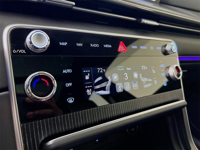 Photo of 2025 Makalu Gray Genesis GV80 Coupe