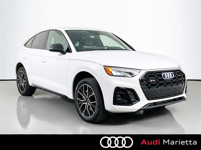 Photo of 2024 Glacier White Audi SQ5