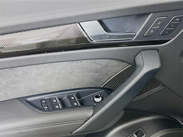 Photo of 2024 Glacier White Audi SQ5