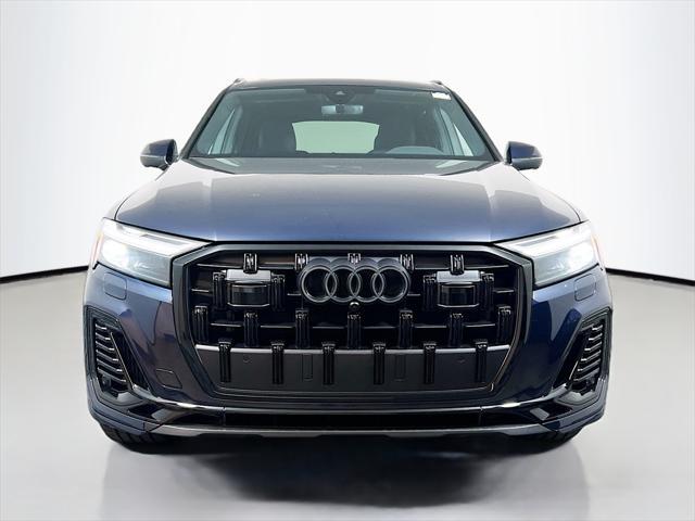 Photo of 2025 Waitomo Blue Metallic Audi Q7