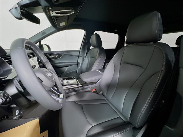 Photo of 2025 Waitomo Blue Metallic Audi Q7