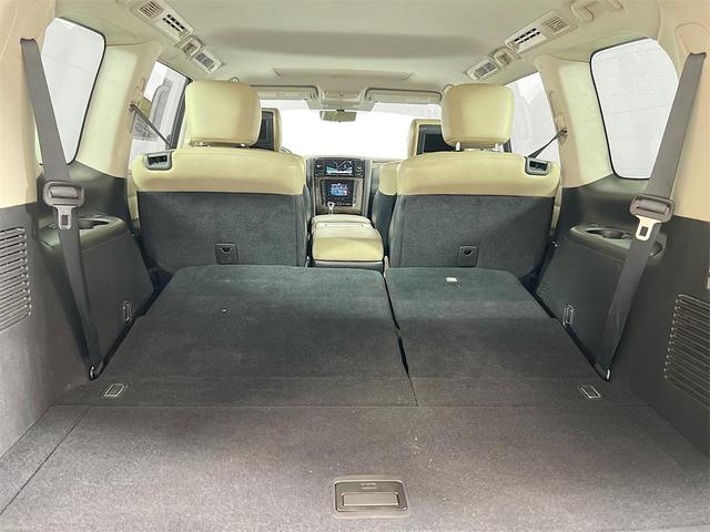 Photo of 2021 Moonstone White INFINITI QX80