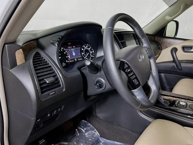 Photo of 2021 Moonstone White INFINITI QX80
