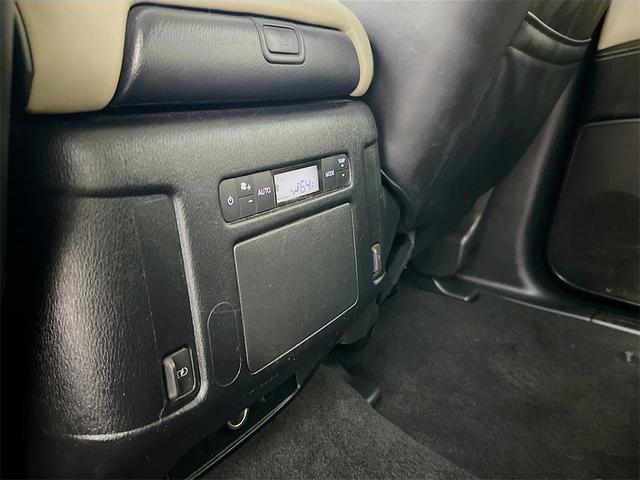 Photo of 2021 Moonstone White INFINITI QX80