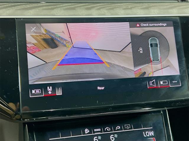 Photo of 2022 Gray Metallic Audi e-tron