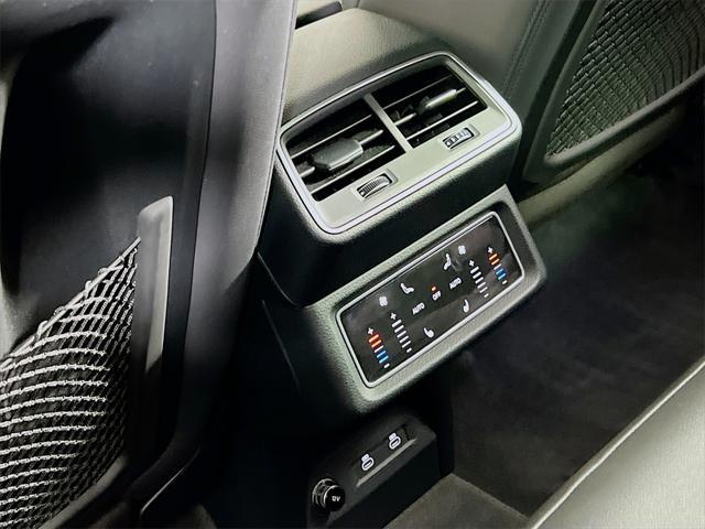 Photo of 2022 Gray Metallic Audi e-tron