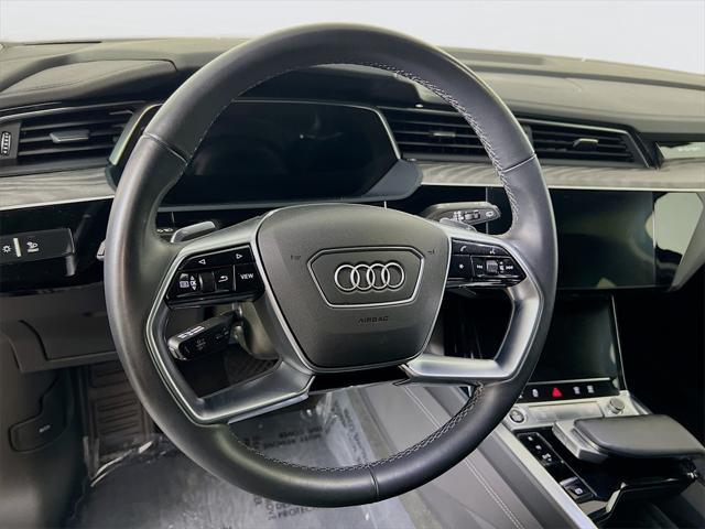 Photo of 2022 Gray Metallic Audi e-tron