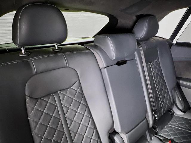 Photo of 2021 Orca Black Metallic Audi SQ8