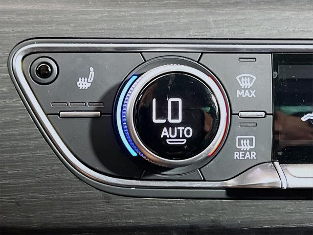 Photo of 2021 Gray Audi A4