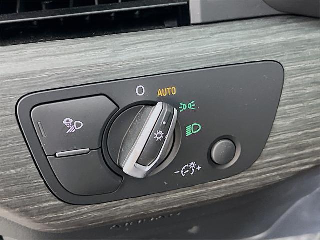 Photo of 2021 Gray Audi A4