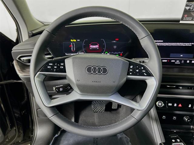 Photo of 2025 Mythos Black Metallic Audi Q5