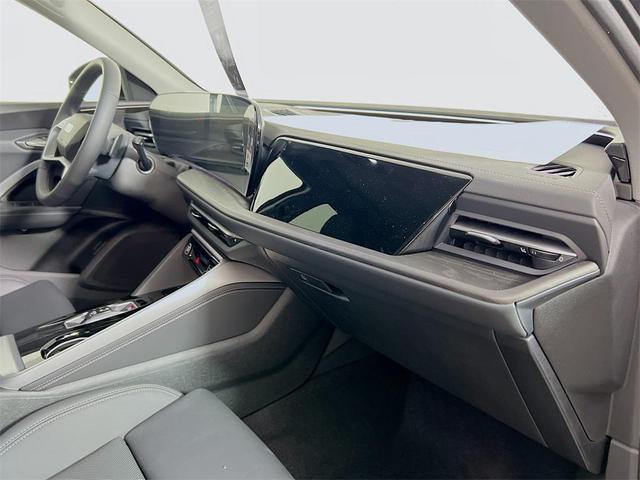 Photo of 2025 Mythos Black Metallic Audi Q5