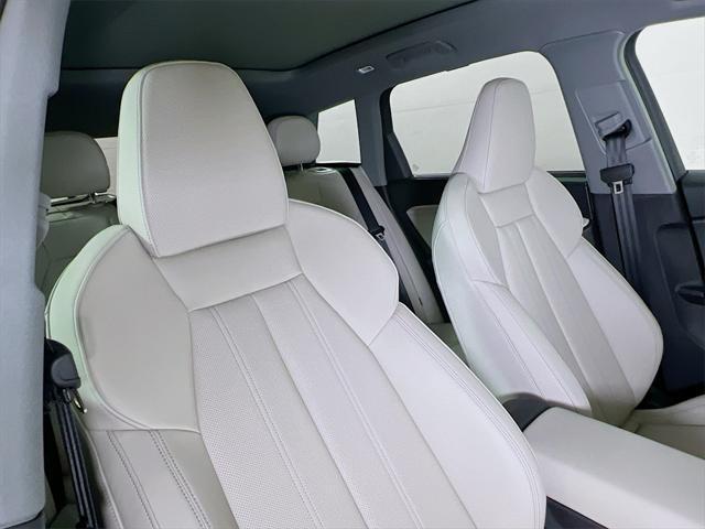 Photo of 2025 Glacier White Metallic Audi Q6 e-tron