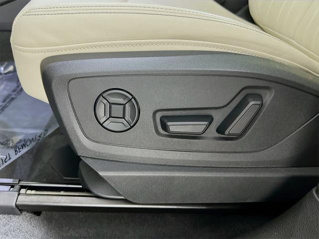 Photo of 2024 Mythos Black Metallic Audi Q8 e-tron