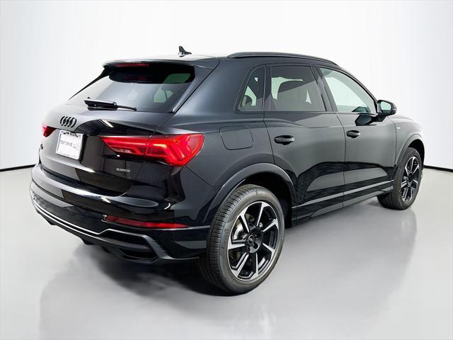 Photo of 2025 Mythos Black Metallic Audi Q3