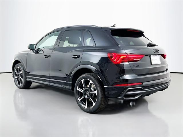 Photo of 2025 Mythos Black Metallic Audi Q3