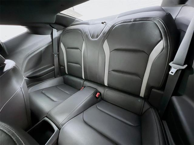 Photo of 2021 Black Chevrolet Camaro