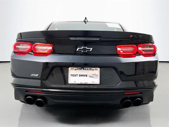 Photo of 2021 Black Chevrolet Camaro