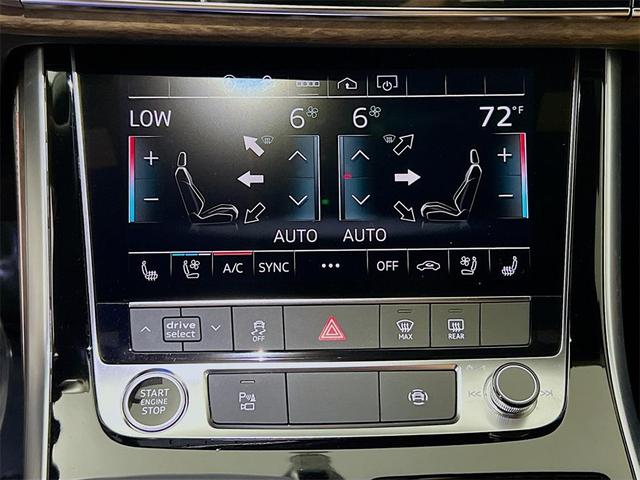 Photo of 2024 Waitomo Blue Metallic Audi Q8