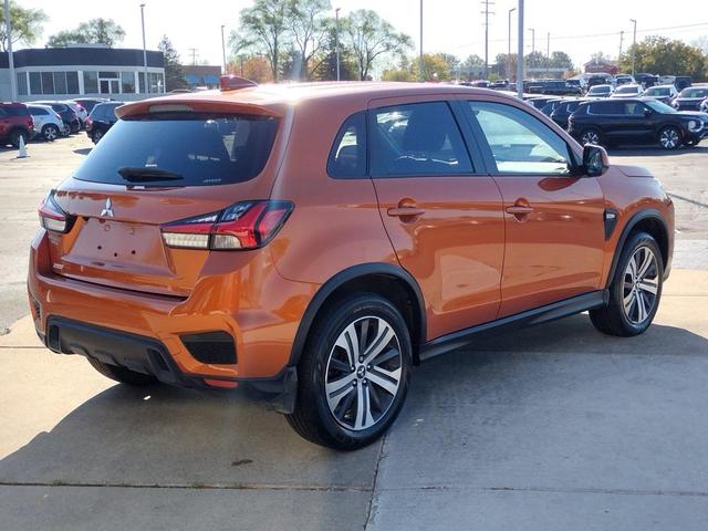 Photo of 2023 Sunshine Orange Metallic Mitsubishi Outlander Sport