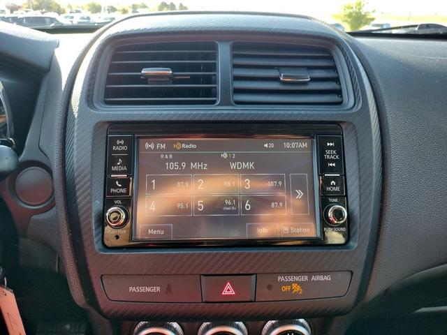 Photo of 2023 Sunshine Orange Metallic Mitsubishi Outlander Sport