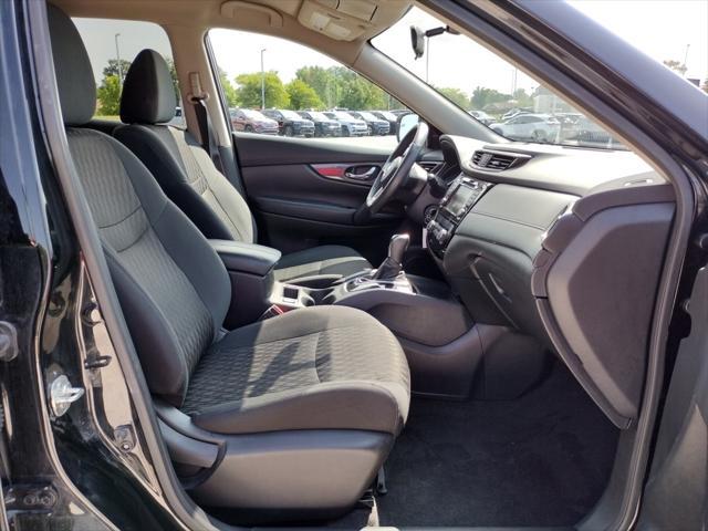 Photo of 2020 Magnetic Black Pearl Nissan Rogue
