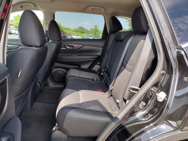 Photo of 2020 Magnetic Black Pearl Nissan Rogue