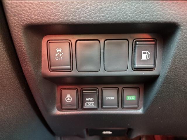 Photo of 2020 Magnetic Black Pearl Nissan Rogue