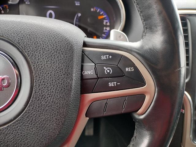 Photo of 2015 Brilliant Black Crystal Pearl Jeep Grand Cherokee