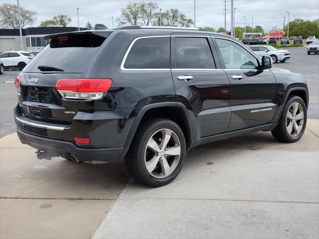 Photo of 2015 Brilliant Black Crystal Pearl Jeep Grand Cherokee