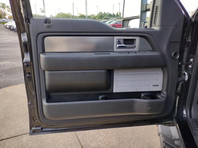Photo of 2014 Tuxedo Black Metallic Ford F-150
