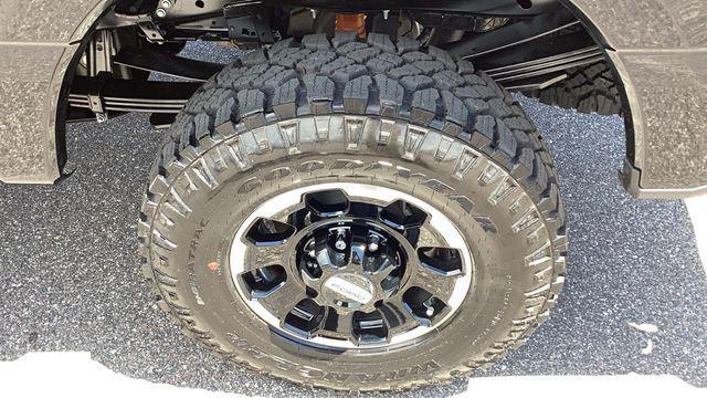 Photo of 2025 Agate Black Metallic Ford F-250