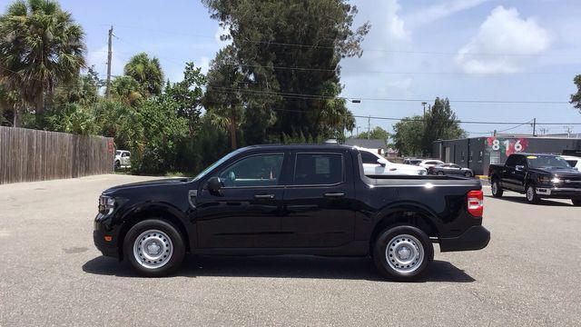 Photo of 2025 Shadow Black Ford Maverick