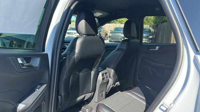 Photo of 2025 Space Silver Metallic Ford Escape