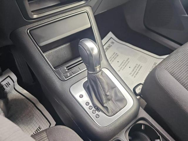 Photo of 2013 Reflex Silver Metallic Volkswagen Tiguan