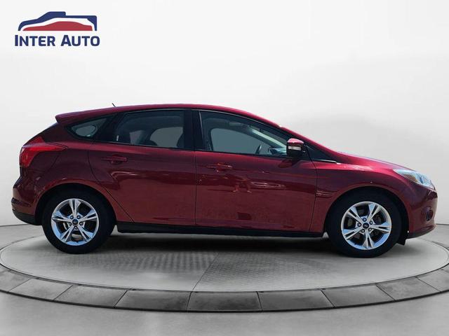 Photo of 2013 Red Ford Focus