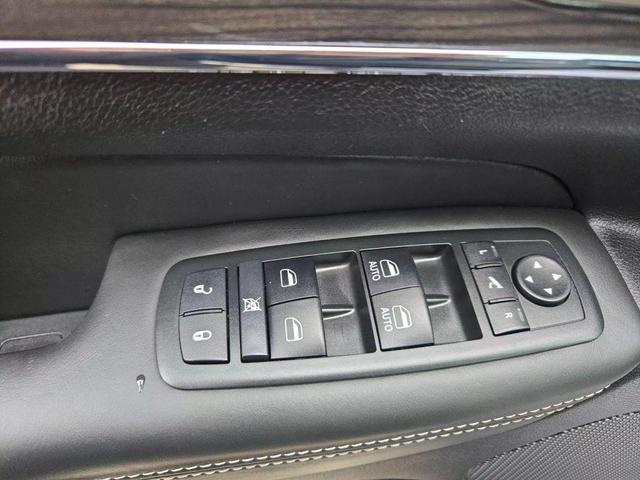 Photo of 2014 Blue Jeep Grand Cherokee
