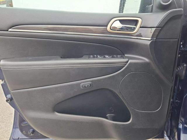 Photo of 2014 Blue Jeep Grand Cherokee