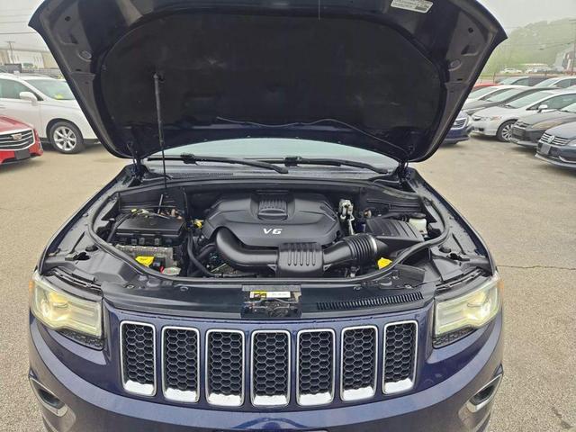 Photo of 2014 Blue Jeep Grand Cherokee