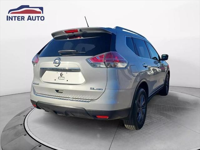 Photo of 2016 Brilliant Silver Nissan Rogue