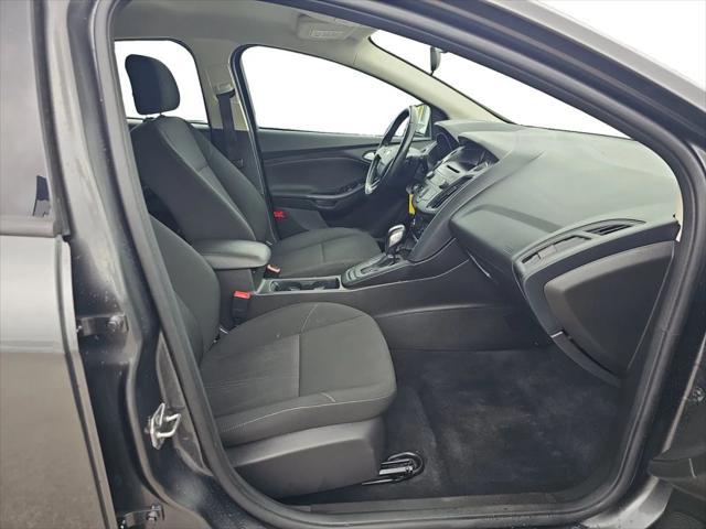 Photo of 2016 Gray Ford Focus