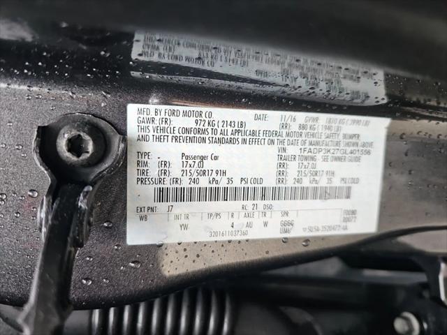 Photo of 2016 Gray Ford Focus