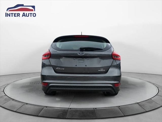 Photo of 2016 Gray Ford Focus