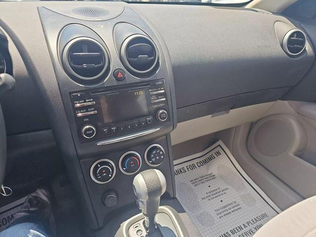 Photo of 2012 Black Nissan Rogue