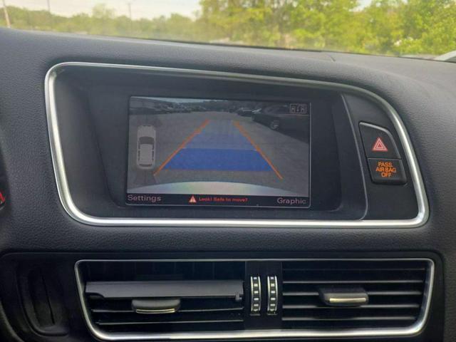 Photo of 2012 Ice Silver Metallic Audi Q5